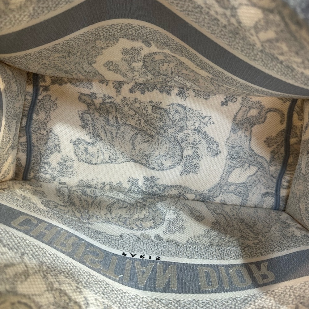 Christian Dior Medium Toile De Jouy Book Tote Shoulder Bag - Picture 14 of 16